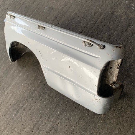 NISSAN SUNNY B11 REAR FENDER RH SKIN