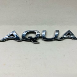 EMBLEM AQUA TOYOTA AQUA