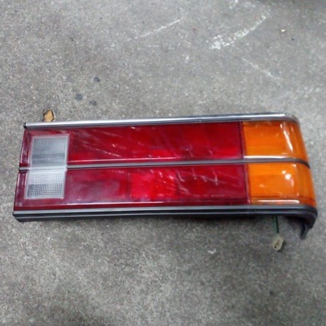 TAIL LAMP NISSAN BLUEBIRD 910 OM RH