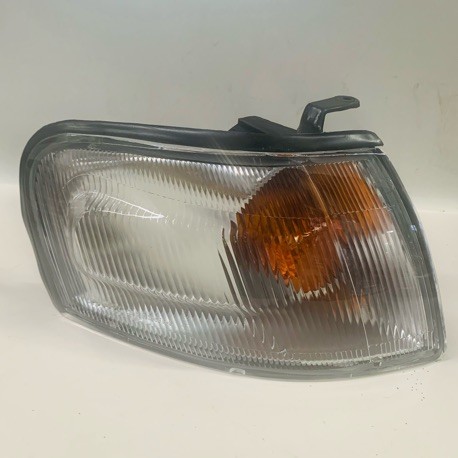 CORNER LAMP NISSAN SENTRA B14 RH