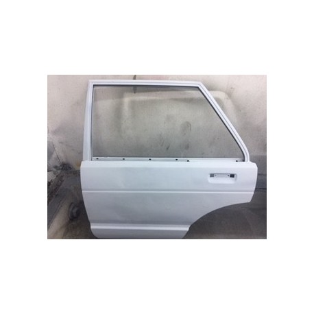 NISSAN BLUEBIRD 910  REAR DOOR LH