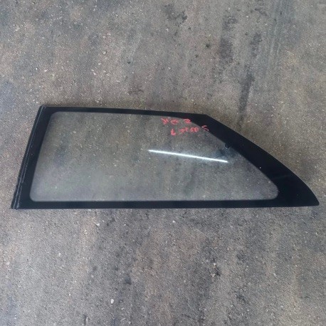 NISSAN SENTRA B12 REAR QUARTER GLASS RH