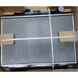 NISSAN CARAVAN E25 RADIATOR