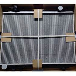 NISSAN CARAVAN E25 RADIATOR