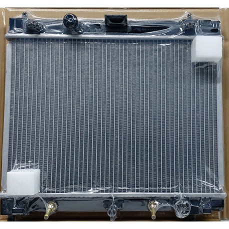 NISSAN CARAVAN E25 RADIATOR