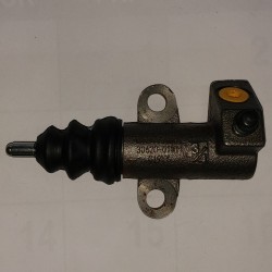 CLUTCH SLAVE CYLINDER NISSAN CARAVAN E23 E24 E25 720 C32 CIVILIAN 3/4