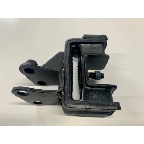 NISSAN FRONTIER D22 GEAR BOX MOUNT 4WD