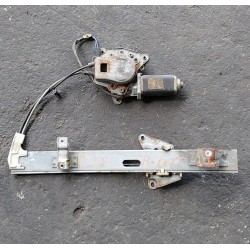 FRONT DOOR REGULATOR RH NISSAN LAUREL C32