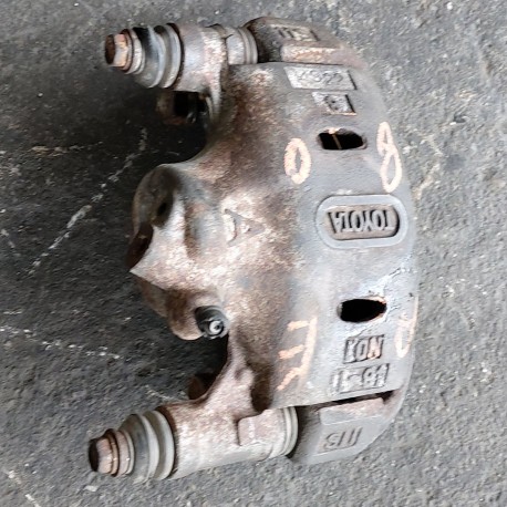 BRAKE CALIPER RH TOYOTA COROLLA AE80