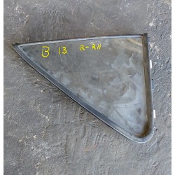 NISSAN SENTRA B12 REAR QUARTER GLASS RH