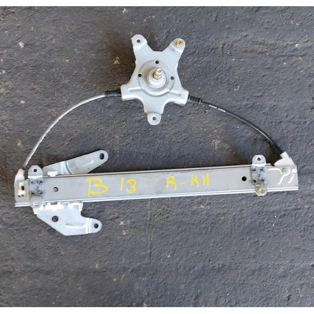 NISSAN TIIDA REAR DOOR WINDOW REGULATOR RH USED