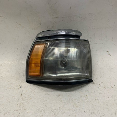 TOYOTA  RX70  DOUBLE BEAM HEAD LAMP RH