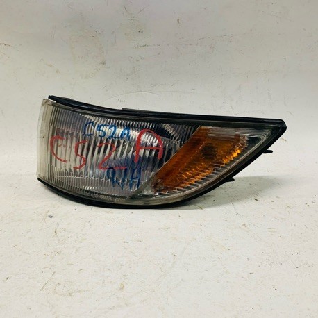 TOYOTA  RX70  DOUBLE BEAM HEAD LAMP RH