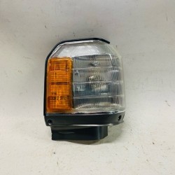 TOYOTA  RX70  DOUBLE BEAM HEAD LAMP RH