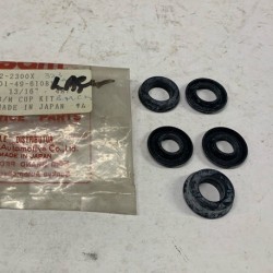 REPAIR KIT BRAKE MASTER CYLINDER RUBBERS FORD LASER MAZDA 323 BD