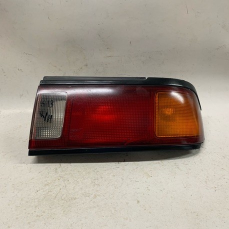 TAIL LAMP RH NISSAN SENTRA B13 1989