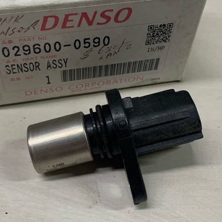 CRANK SENSOR TOYOTA COROLLA 1NZ 4A-7A-FE 1KR-FE