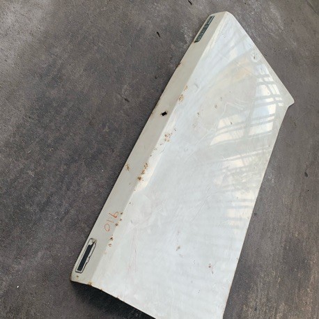 TRUNK LID NISSAN BLUEBIRD 910