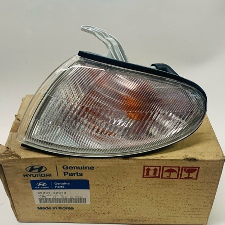 NISSAN SUNNY B11 CORNER LAMP JAPAN TYPE RH