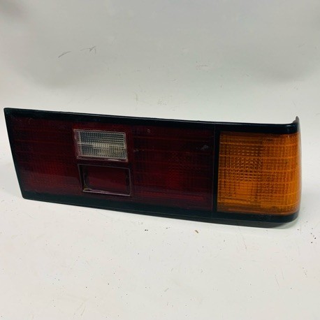 TAIL LAMP TOYOTA COROLLA KE75 RH