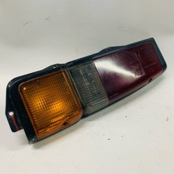 NISSAN BLUEBIRD 910 OM TAIL LAMP LH