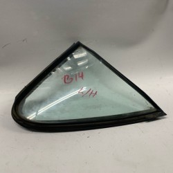 NISSAN SUNNY B11 REAR QUARTER GLASS RH