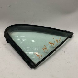 REAR QUARTER GLASS NISSAN SENTRA B14 RH