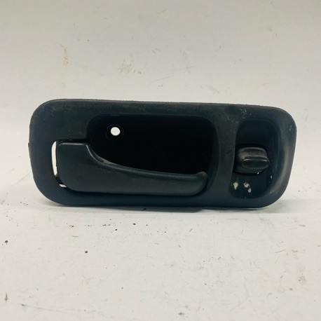 HONDA CRV RD1 REAR OUTER DOOR HANDLE LH