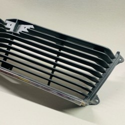 GRILLE GENUINE MAZDA RX2 616