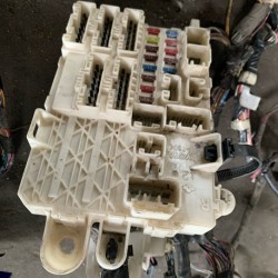 FUSE BOX NISSAN BLUEBIRD U14