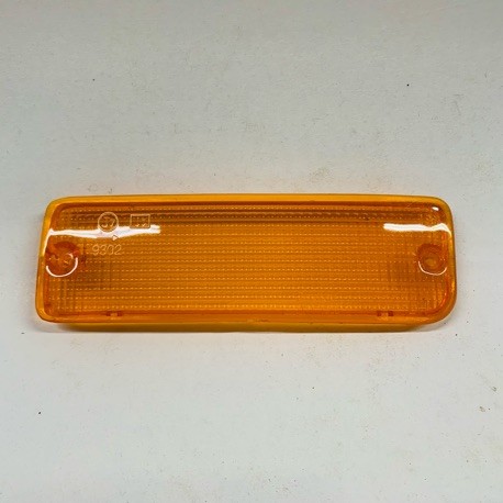 BUMPER LAMP LENS LH TOYOTA HILUX N85-N112