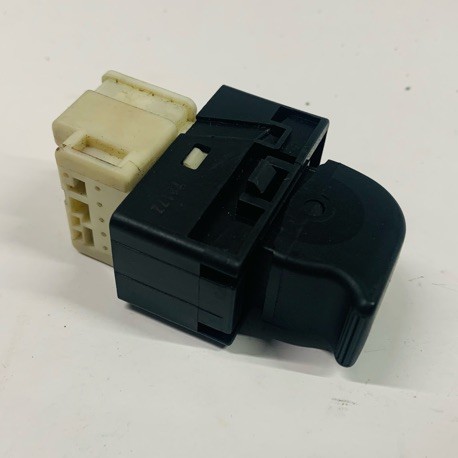 POWER WINDOW SWITCH NISSAN PRIMERA P11 BLUEBIRD U14