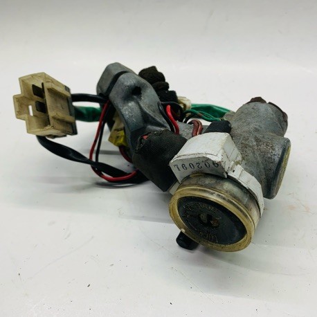 IGNITION SWITCH NISSAN CEFIRO A31