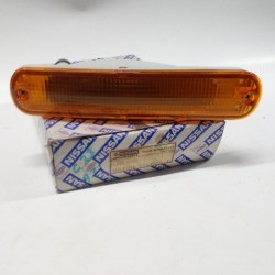 BUMPER LAMP RH NISSAN CEFIRO LAUREL A31 C33