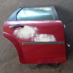 NISSAN SENTRA B12 FRONT DOOR GLASS  LH