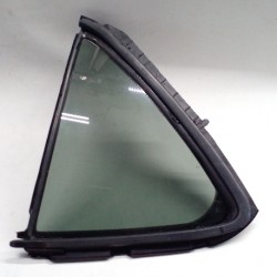 NISSAN SUNNY B11 REAR QUARTER GLASS RH