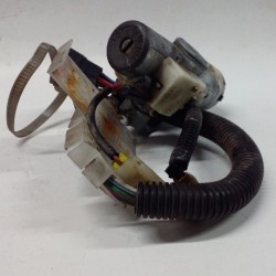 IGNITION SWITCH NISSAN CARAVAN E24